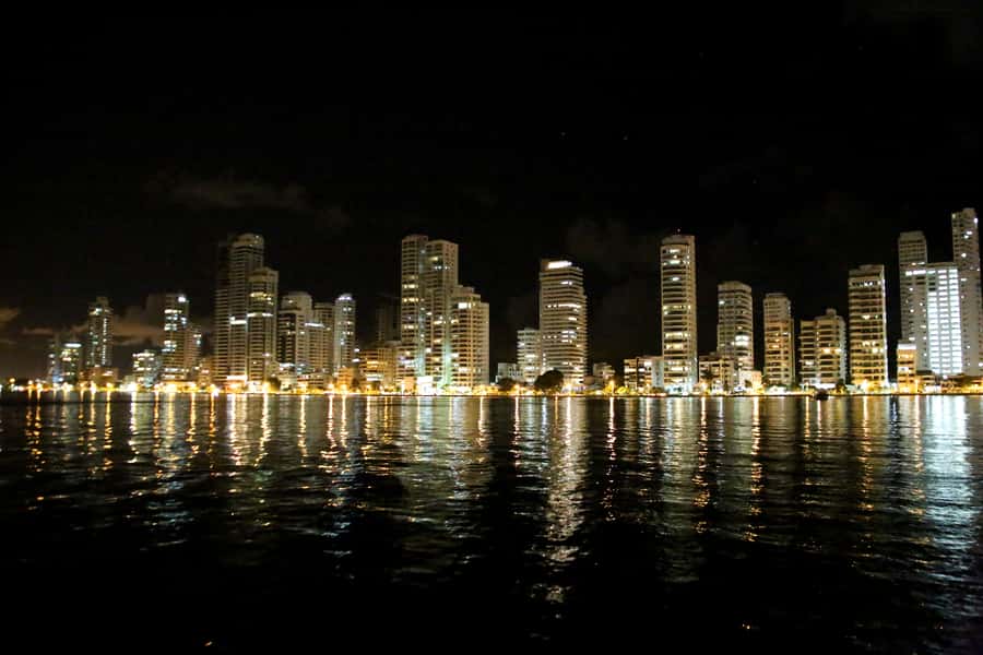 Cartagena: Cruise by the Bay with Dinner and Wine - Cartagena Bay From a Yacht, Not From a Street