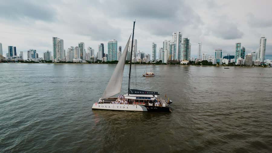 Cartagena de Indias: 2-Hour Sunset Cruise - What you actually get onboard: drink choice, appetizer size, and music level