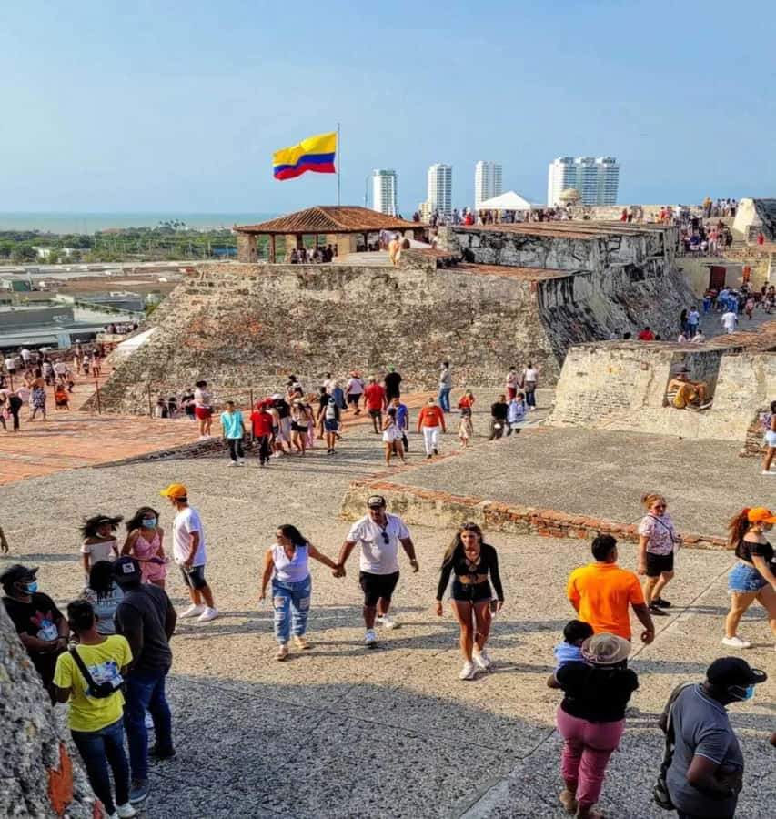 Cartagena: Explore with a city tour aboard a typical "chiva". - Stop-by-stop route: what you’ll do at each highlight