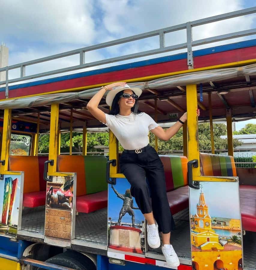 Cartagena: Explore with a city tour aboard a typical "chiva". - Comfort and what to bring: small choices make a big difference