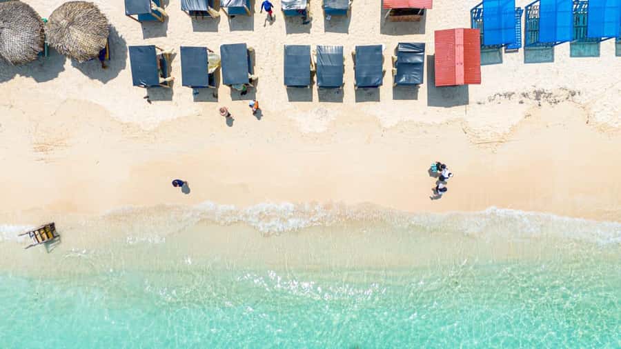 Cartagena: Full day at quiet beach with facilities and lunch - Cartagena to Playa Tranquila, Baru: Your Full-Day Caribbean Reset