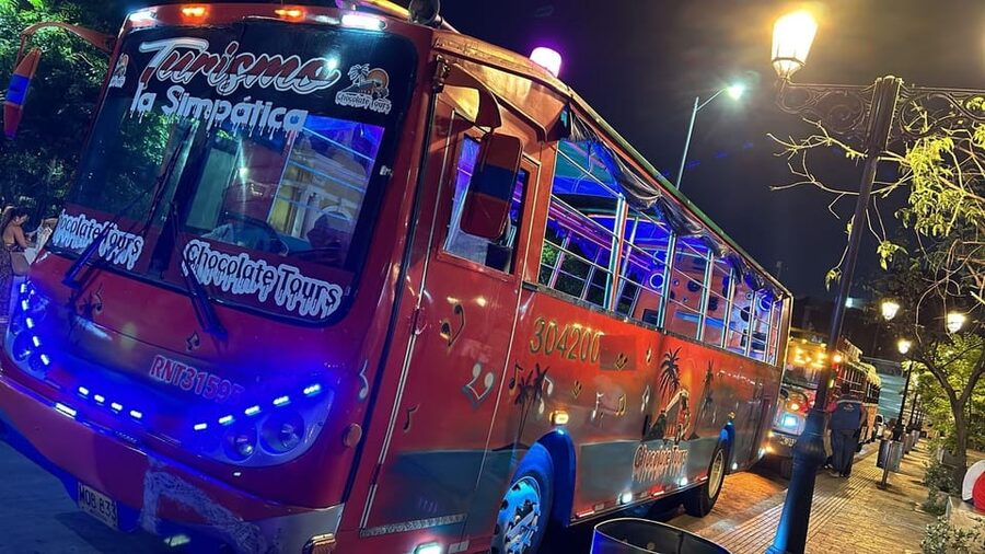 Cartagena: Funny PartyBus with dance floor and good music! - Pickup in Bocagrande: Where to Start Your Night