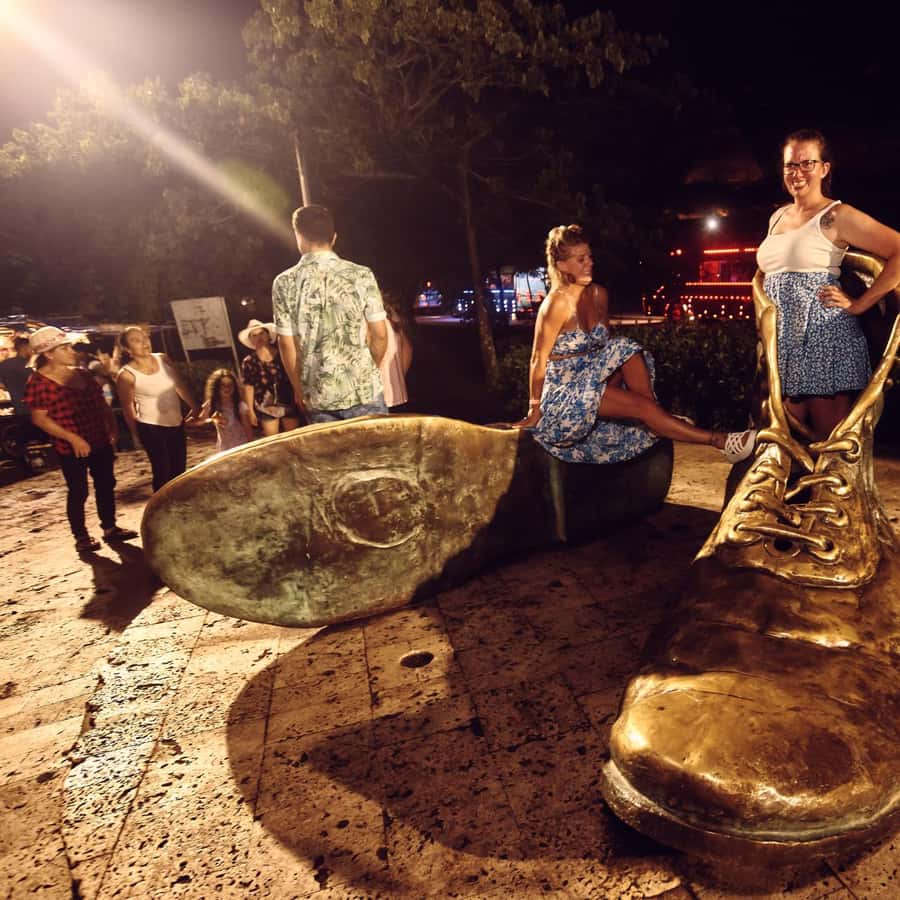 Cartagena: Funny PartyBus with dance floor and good music! - Getsemaní Guided Time and the Dance Show That Changes the Feel