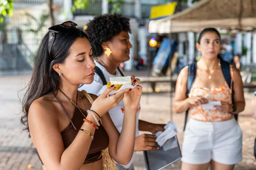 Cartagena: Guided Street Food Tour with Tastings - The pacing trick: nine tastings without chaos