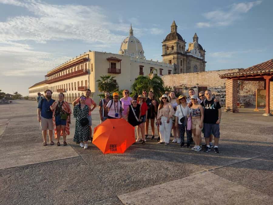 Cartagena: Historic Center and Getsemaní Shared Walking Tour - From Plaza del Ecuador to the slavery route streets: what the city reveals