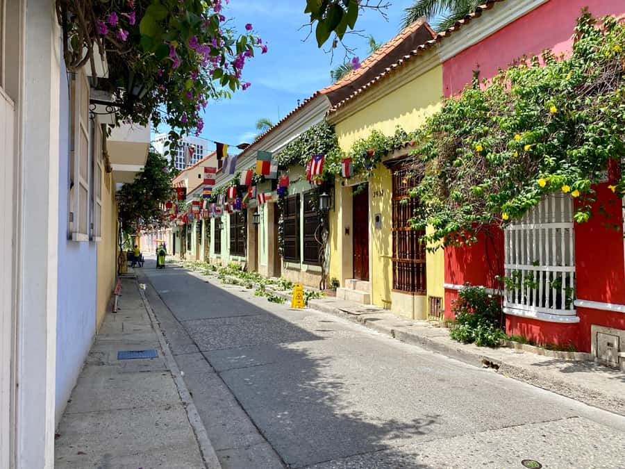 Cartagena: History, Culture & Coffee Experience - What to bring, what to wear, and the small rules that matter