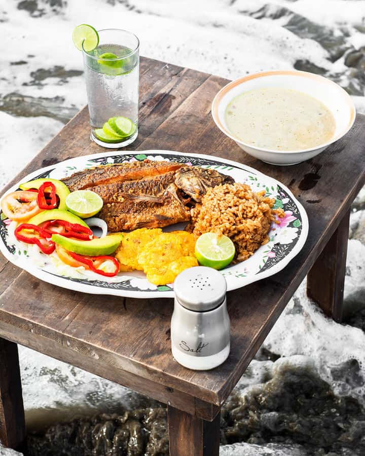 Cartagena: Horse Riding on the Beach with Photos and Lunch - La Boquilla finish: 3 beers, lunch, and a real hangout break