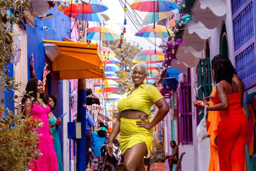 Cartagena Instagram Mobile Workshop: Scenic and Trendy Shots - Poses Without Cringe: Learn How to Look Natural on Camera