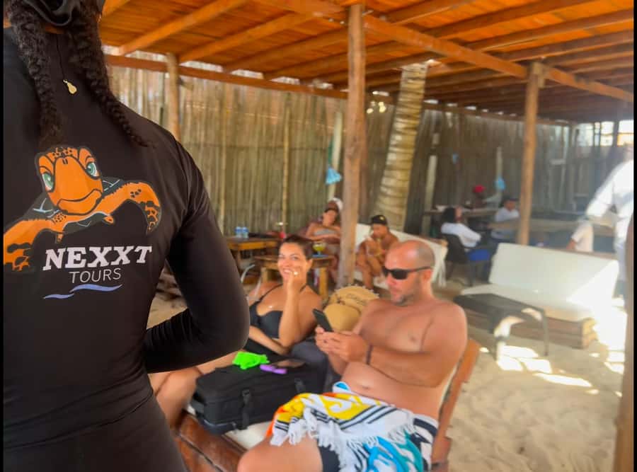 Cartagena: Isla Baru Beach Club at Playa Blanca - Service Quality: Guides and Beach Staff That Keep the Day Moving