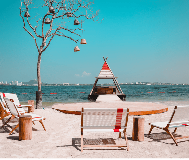 Cartagena: La Punta Beach Club Day Pass (Lunch included) - Sunset and optional bonfire-night music until 10:00 p.m.