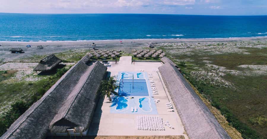Cartagena: Mud Volcano Tour with Lunch, Pool, and Beach - Mud-to-beach timing: getting clean, then decompressing