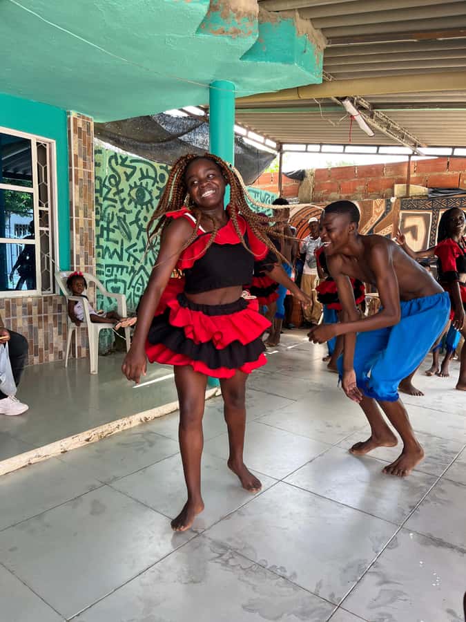 Cartagena: Palenque´s tour, dance show, lunch, pick-Up inclu - Traditional rum tasting, one optional step that is part of the day