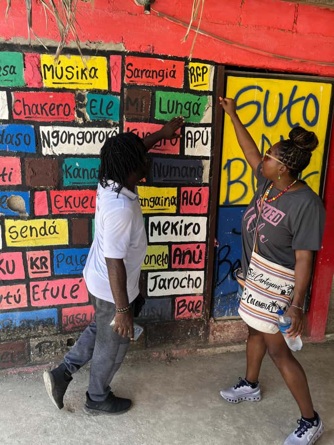 Cartagena: Palenque´s tour, dance show, lunch, pick-Up inclu - Monumento A Kid Pambele, walking time and guided interpretation