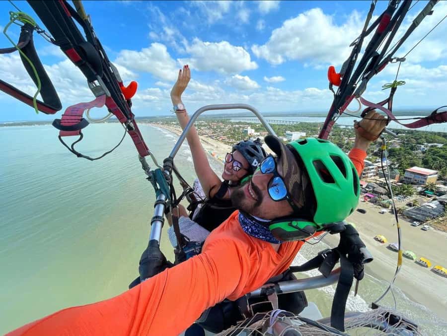 Cartagena: Paratriking Flight from the Beach - Photos, Video, and the Keepsakes You’ll Actually Use