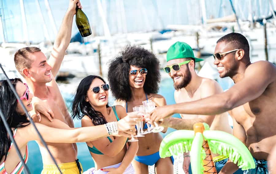 Cartagena: Party Boat to Cholon Beach with 2 Drinks & Lunch - Cholón Beach, the party you can actually reach in one day