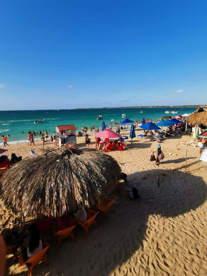 Cartagena: Playa Blanca BARU by speedboat with lunch - Lunch on Barú: a typical Caribbean meal included