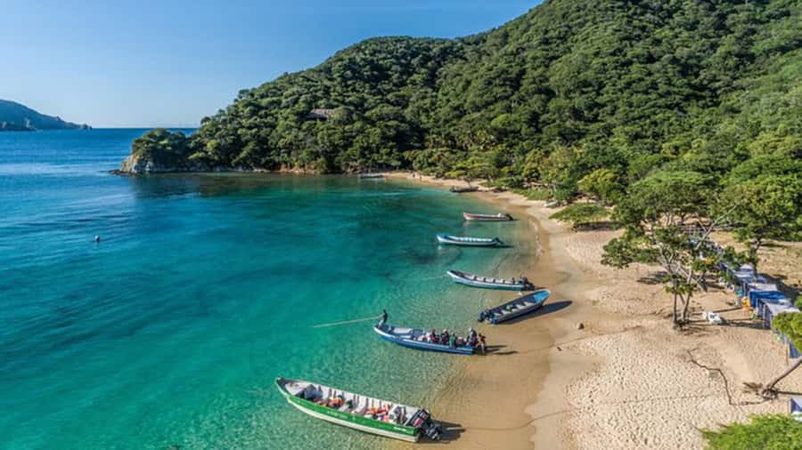 Cartagena: Rosario Islands Private Boat Tour - Cholón: the famous party island stop for drinks and photos