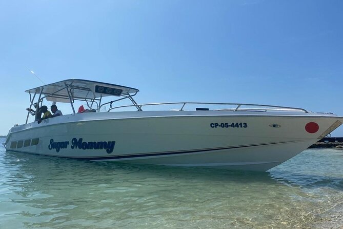 Cartagena's Legendary Boat Party : Full Day in Cholón - Cholón for hours: music, food, and social pressure (the good and the not-so-good)