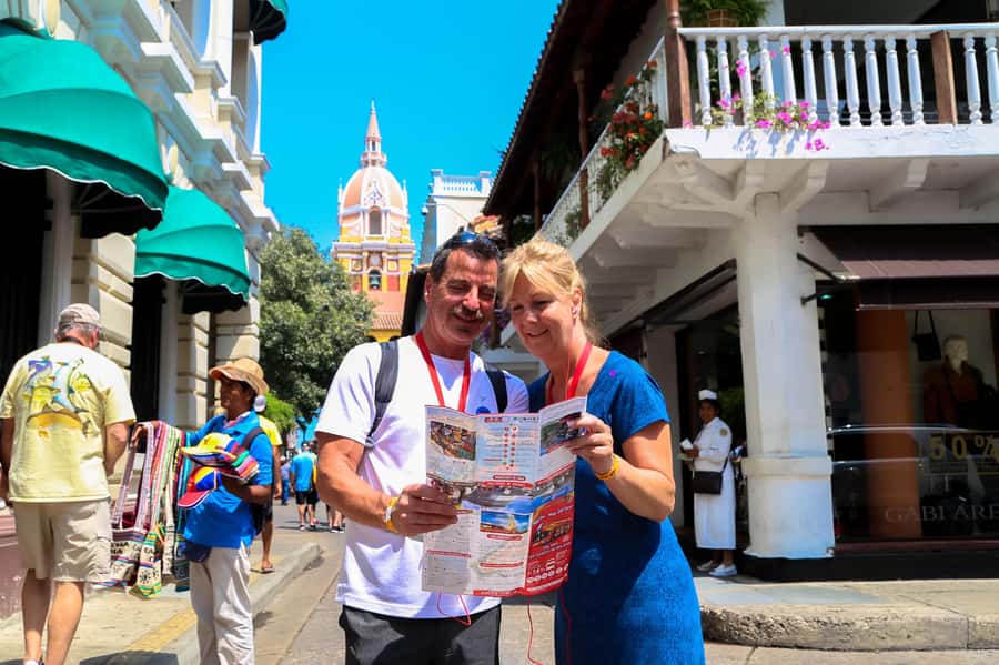 Cartagena: Shared Walking Tour of the Colonial Old Town - Why a 90-Minute Walled City Walk Works So Well