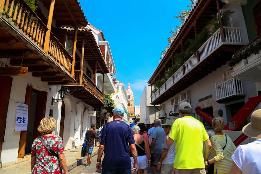 Cartagena: Shared Walking Tour of the Colonial Old Town - What to Bring, So the Walk Feels Easy