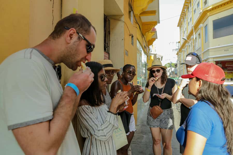 Cartagena: Street Food Walking Tour - The 90-Year-Old Start and the Chinese-Local Flavor Mix