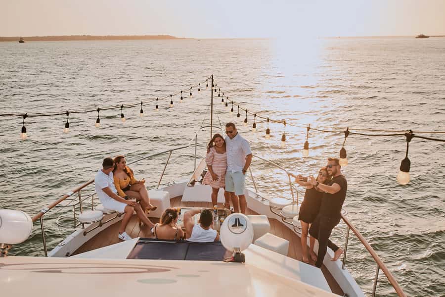 Cartagena: Sunset Cruise with Open Bar - The Yacht Experience: Comfort, Stability, and Photo Angles
