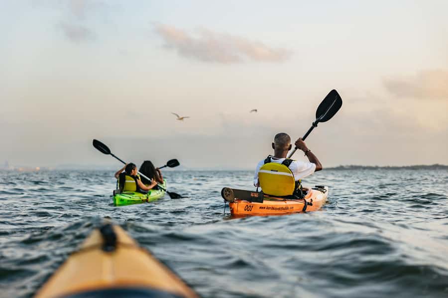 Cartagena: Sunset Sea Kayaking Tour - Castillogrande to Cartagena Bay: A Gentle Paddle With Real Views