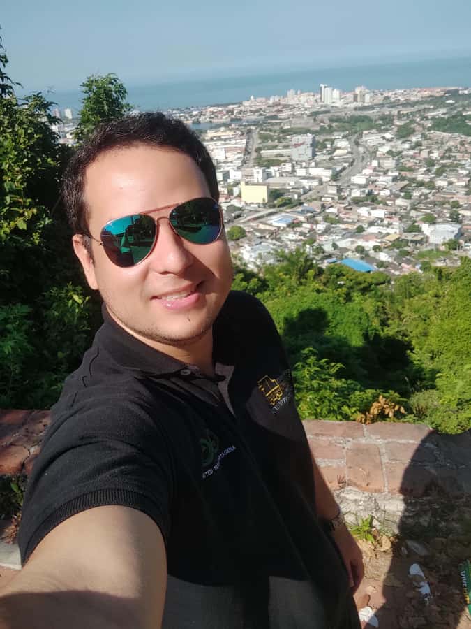 CARTAGENA: The Best CITY TOUR of my Magical City - Zapatos Viejos and the panoramic photo moments you will remember