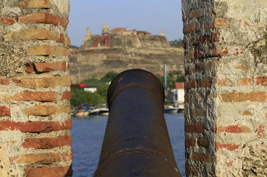 CARTAGENA: The Best CITY TOUR of my Magical City - Bocagrande to Laguito to Castillogrande, the “new Cartagena” orientation ride