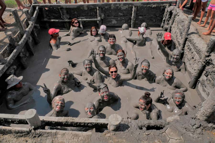 Cartagena: Totumo Mud Volcano Experience - Meeting point and getting out of town without losing time