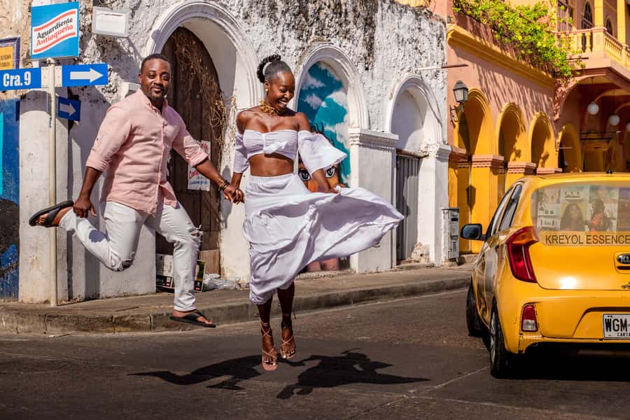 Cartagena Travel Memories: A cover magazine Photo Shoot - Centro to Getsemaní: how the walk becomes the photo plan
