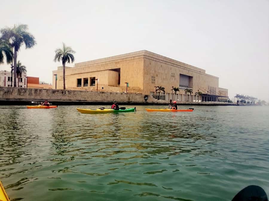 Cartagena: Walled City Kayak Tour - Through San Lázaro lagoon: mangroves and the wall by the sea