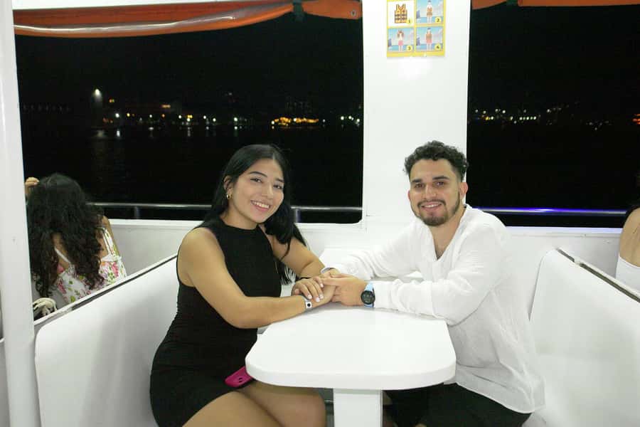Cartagena: White Night Boat Tour with Dinner and Open Bar - Price and value for dinner plus cocktails plus a show