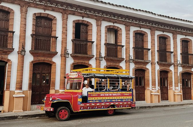 Chiva Private Cultural Tour with Audio Guide in Buga - Audio guide in English and Spanish: how to make it work for you