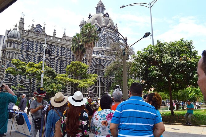 City Tour + Commune 13 Medellin - Price and what $37 buys you in Medellín
