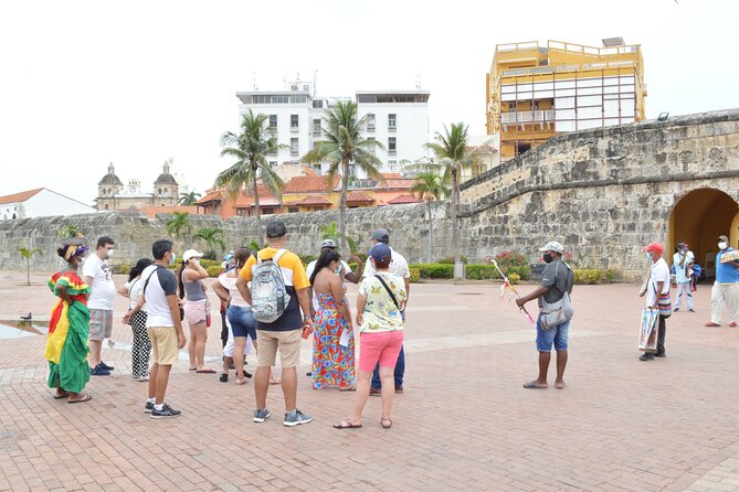 City Tour in Chiva through the City of Cartagena - Fort of San Felipe de Barajas: What Included Guided Entry Changes
