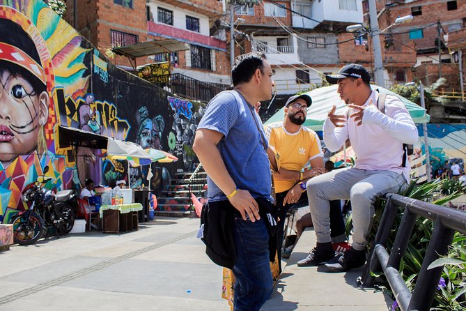 Commune 13, Graffitour street food. History.All inclusive - Key things to know before you go