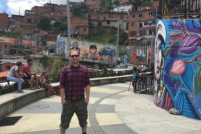 Complete Pack: Pablo Escobar Tour and Comuna 13 - Key Points You Should Know Before You Go