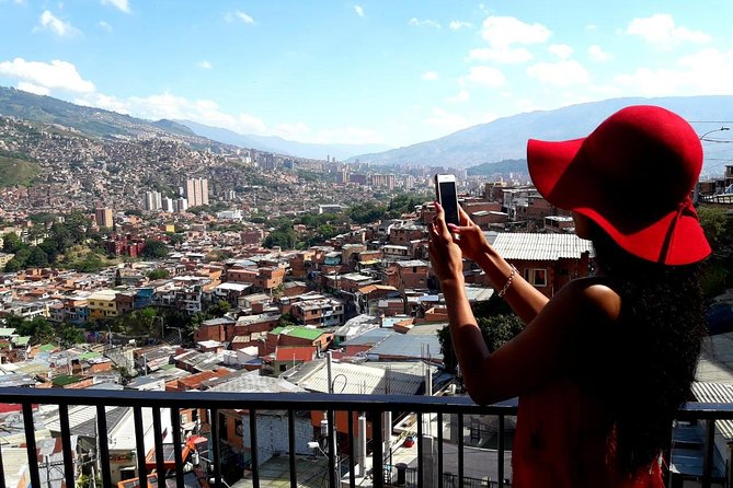 Complete Pack: Pablo Escobar Tour and Comuna 13 - How This Private Medellín Tour Fits Together