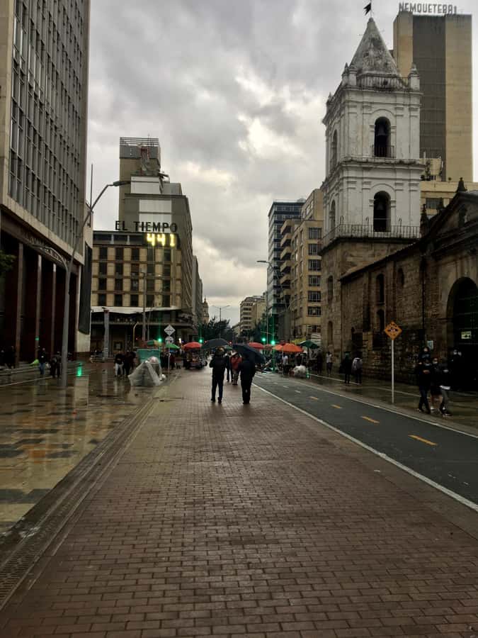 Complete Walking Tour in Bogota's Downtown - La Candelaria: colonial streets and the chicha thread