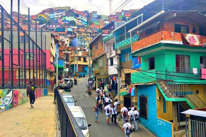comuna 13 graffitour & cable car - Price and value: what $55 covers (and what it does not)
