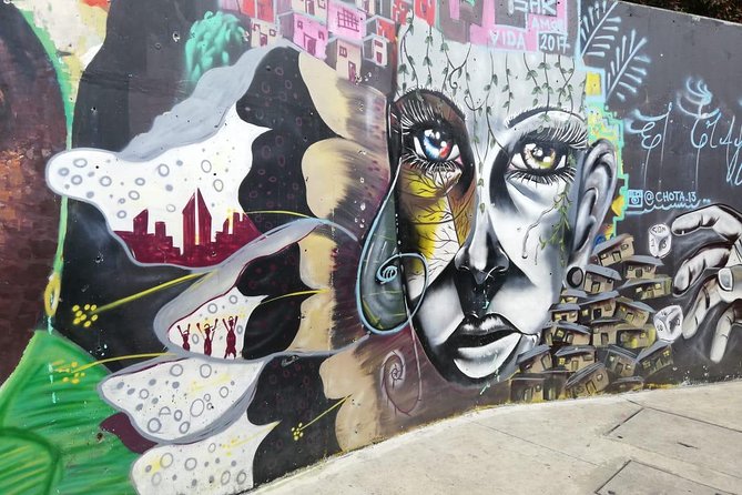 Comuna 13 tour and cable car - Why a private Comuna 13 tour is worth it (and what it changes)