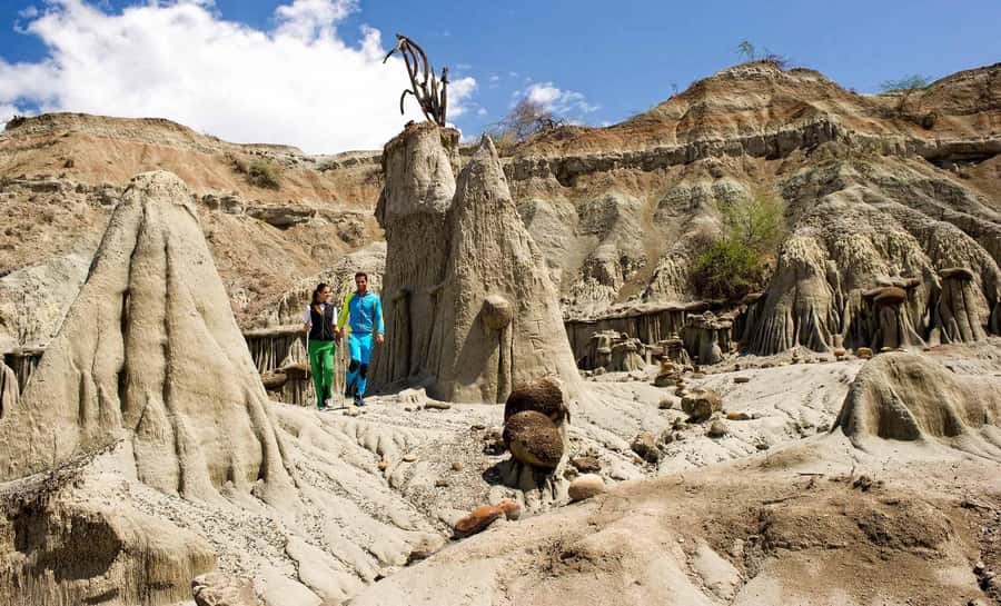 Day Trip to Tatacoa Desert (Horseback, Boat, Stargazing, ..) - Entering Tatacoa in one day: horses, river boat, sunset, stars