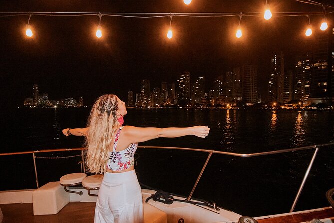 Dinner cruise on Cartagena's bay with Sibarita Master - Price And What You Really Get For $90