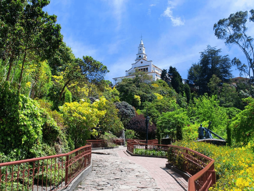 Discover Bogota-city tour and the Salt Cathedral in one day - Zipaquirá town time and lunch, use the 1 hour wisely