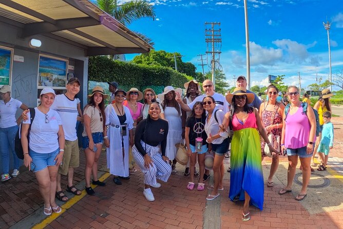 Discover Isla del Rosario Live The Enchanted Beach Experience - Morning start at Muelle de la Bodeguita: the door #1 detail