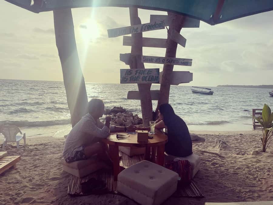 Enjoy the beach at Barú: Aviary + bioluminescense plankton - Sunset at Barú: the photo moment you can’t rush