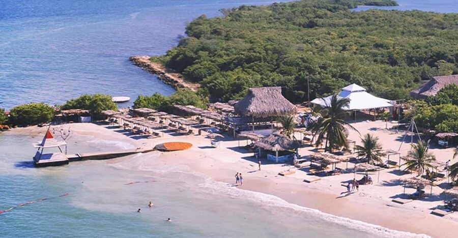Fenix Beach Island Dinner - Price and Real-World Costs for a Cartagena Bay Dinner