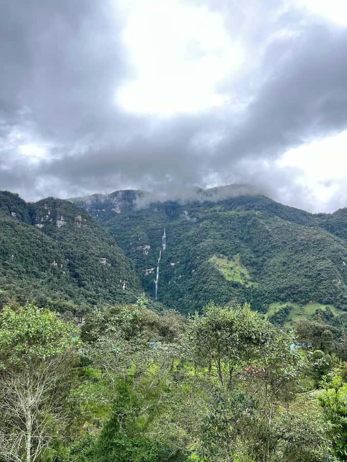 FROM BOGOTA: Tour to La Chorrera, Colombia's highest waterfall. - The 3-hour guided hike: where the real experience happens