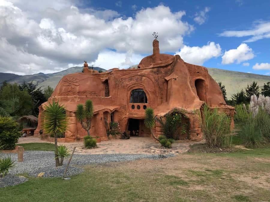From Bogotá: Tour to Villa de Leyva, Ráquira, Casa Terracota, and Pozos Azules - Casa Terracota: Baked Clay Architecture You Can Actually Inspect